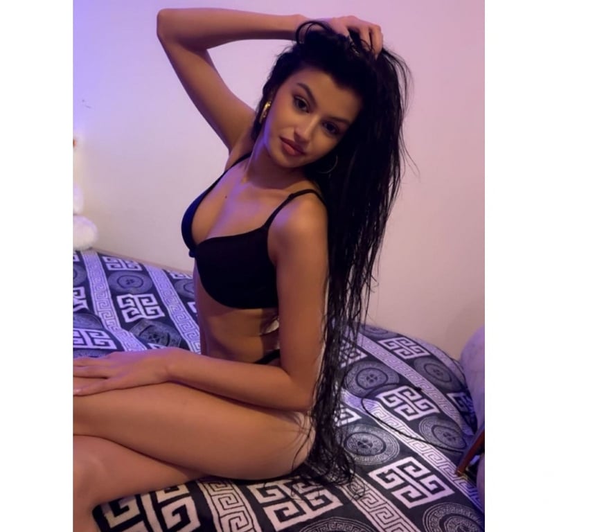 Escorts East London Limehouse - East London - Photos for Petite👄Party Girl Alexia❤️Owo❤️Real 🔥No Rush