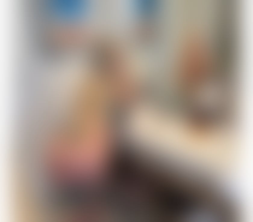 Escorts Edgware Barnet - Photos for Delia naughty girl around