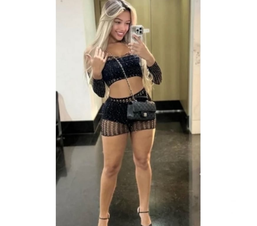 Escorts West Sussex Worthing - Photos for Larissa GFE Brazilian 🇧🇷 🍑🥰