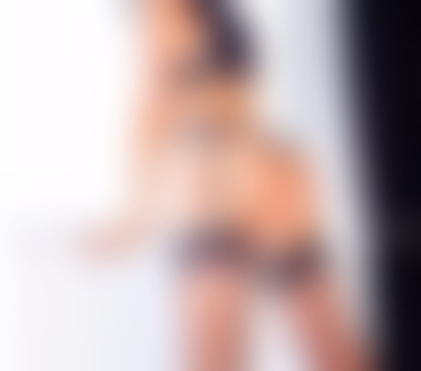 Trans Escorts Central London Tottenham Court Road - Central London - Photos for SANDRA PUTA- AVAILABLE 24 7
