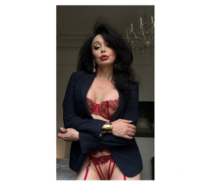 Escorts Hereford County of Herefordshire - Photos for 🟨🟪🟪alluring MATURE MILF few days only 🌙🟪