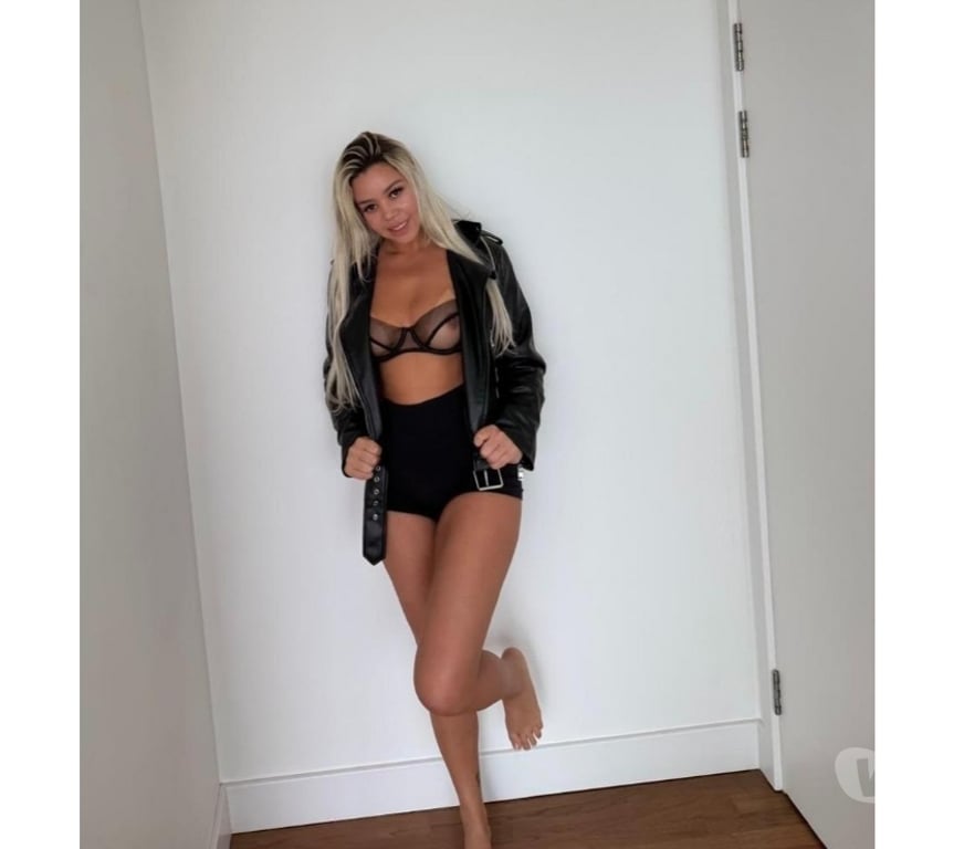 Escorts East London Canary Wharf - East London - Photos for GAROTA BRASILEIRA 🇧🇷FOTOS REAIS 🔥