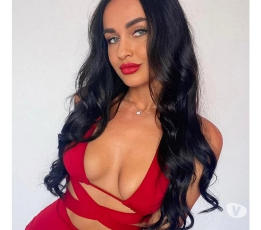 Escorts West Yorkshire Leeds - Photos for 🥵 Roxy blue eyes nice face tann body🥵 party 🤤