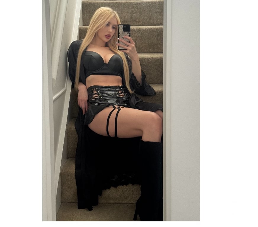 Escorts Kent Canterbury - Photos for Blond tall tease professional dominatrix BDSM 100% real