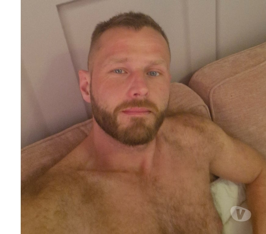 Escorts Staffordshire East Staffordshire - Photos for Male escort. WhatsApp 07727188262