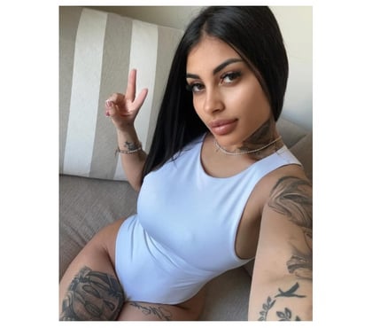  Escorts Woking Town Centre Woking - Photos for New in town🥰🥰🥰🥰