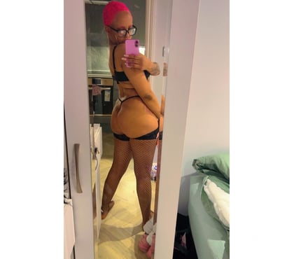 Escorts Canning Town East London - Photos for Tatiie The Baddie In Town....... Best Uck Out There 😏