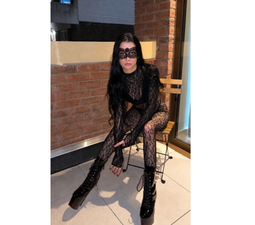 Escorts East London Canary Wharf - East London - Photos for 😈💎 Mistress Lisa • Petite • Dominatrix 💎😈