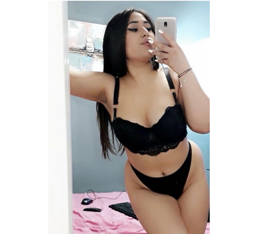Escorts East London Walthamstow Central Station - East London - Photos for Discreet and nice girl for outcall only 💕