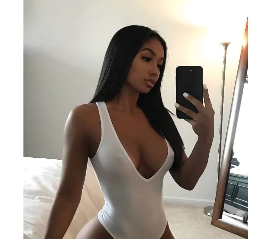 Escorts East London Plaistow Station - East London - Photos for 🇨🇴Emma Colombian Beauty🇨🇴