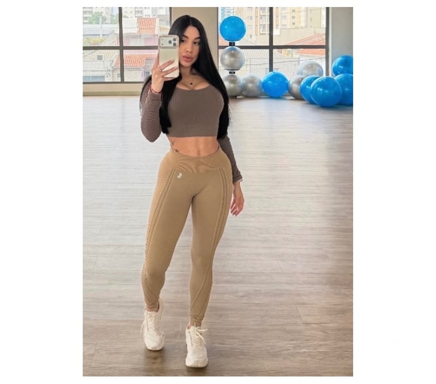 Escorts East London Canary Wharf - East London - Photos for MEL💯%GENUINE 🍀GIRL🌹FROM BRAZIL