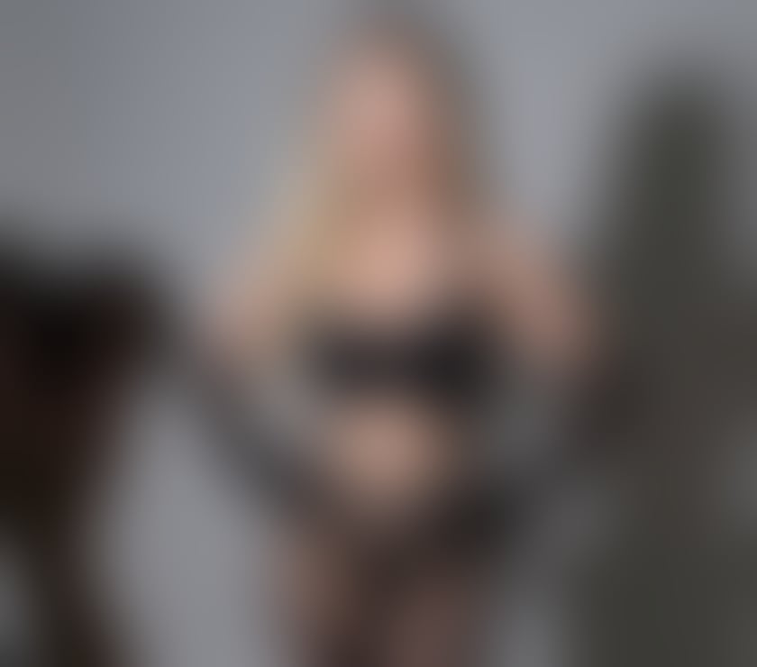 Photos for 🔥 BEAUTIFUL BRAZILIAN BLONDE ✨🔥💋