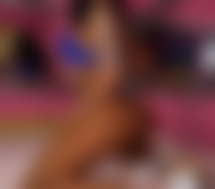  Escorts Reading Town Centre Reading - Photos for Hi I’m Lara call me for good party incall outcall