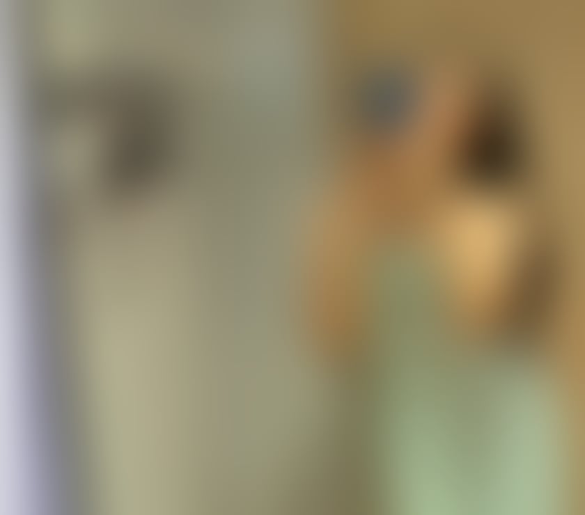  Escorts & Erotic Massage North Greenwich Station East London - Photos for I'M NEW UNIVERSITY STUDENT HERE