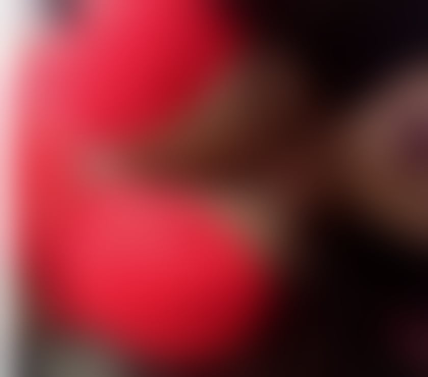 Escorts Edinburgh Holyrood Park - Edinburgh - Photos for Hot & very busty lady in Edinburgh