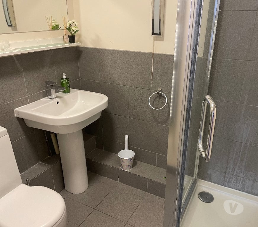 room to let West London Hounslow - Photos for Light Double Room with en-suite - Isleworth
