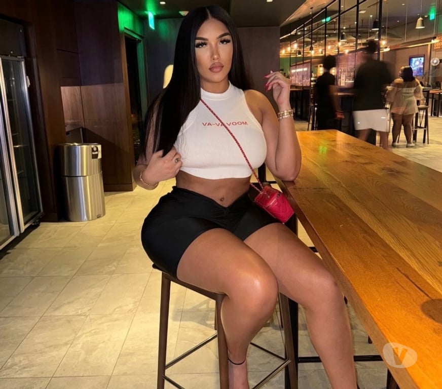 Escorts North London East Finchley - North London - Photos for WEEKEND💋BABE🇧🇷PARTY GIRL🥂
