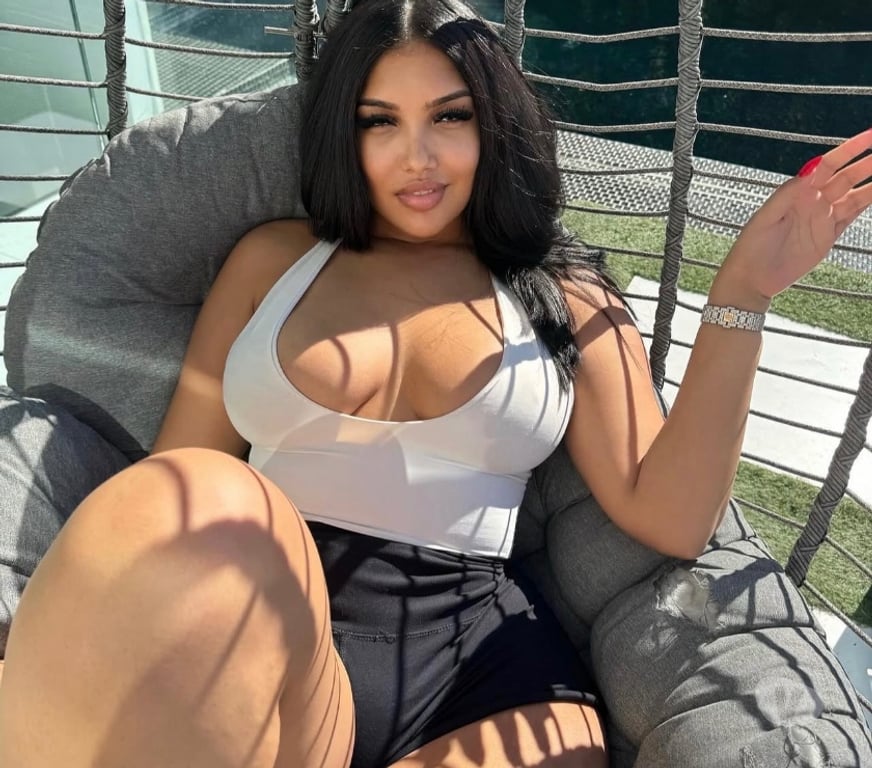 Escorts North London East Finchley - North London - Photos for WEEKEND💋BABE🇧🇷PARTY GIRL🥂