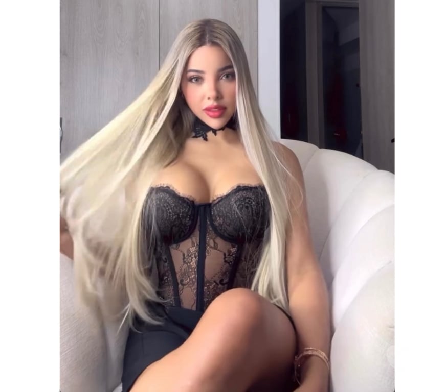 Escorts South West London Wandsworth - South West London - Photos for 🎀🎉👑Bruna Partying delight👠