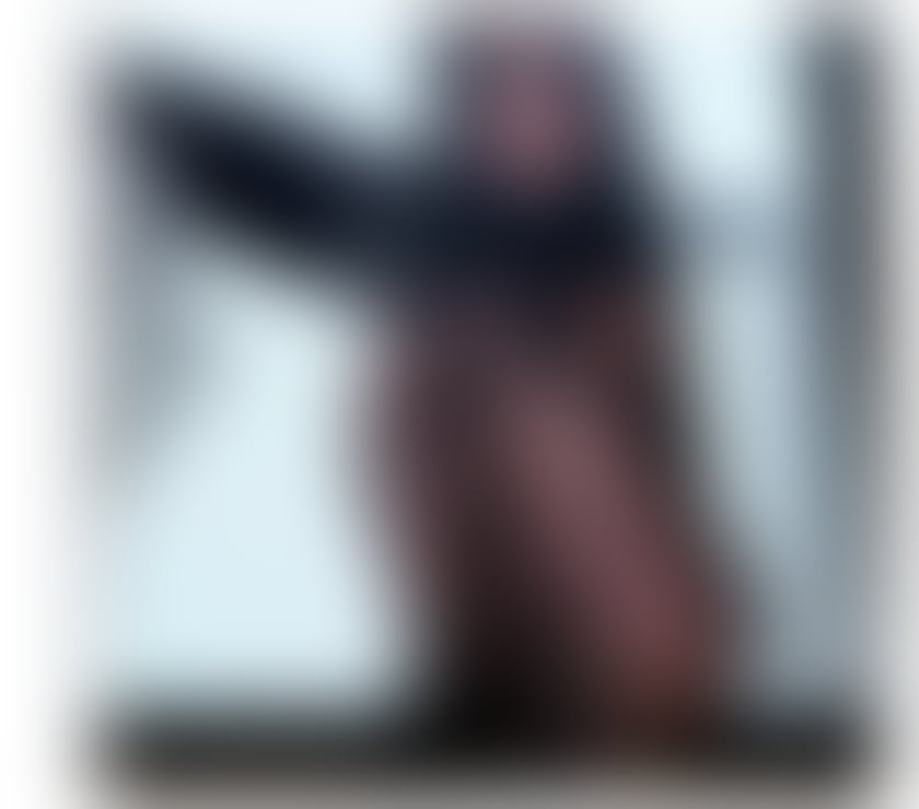 Natural Escorts Canary Wharf East London - Photos for Classy, feminine and naturally seductive.