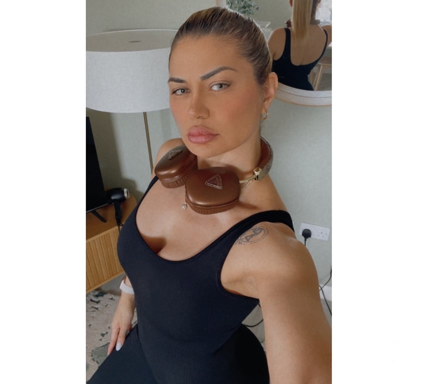 Escorts North London North Finchley - North London - Photos for Sarah Brazilian, Real GFE, and queen 🍑🔥