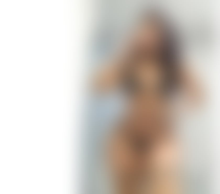 Escorts Essex Braintree - Photos for Pretty Brunette Big Bum