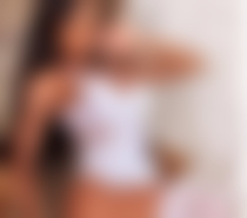 Mia sexy brazilian party girl🇧🇷💋