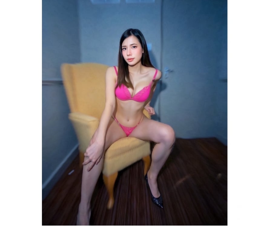 Escorts West Midlands Walsall - Photos for Sexy Thai Mia don’t miss out 😈😈