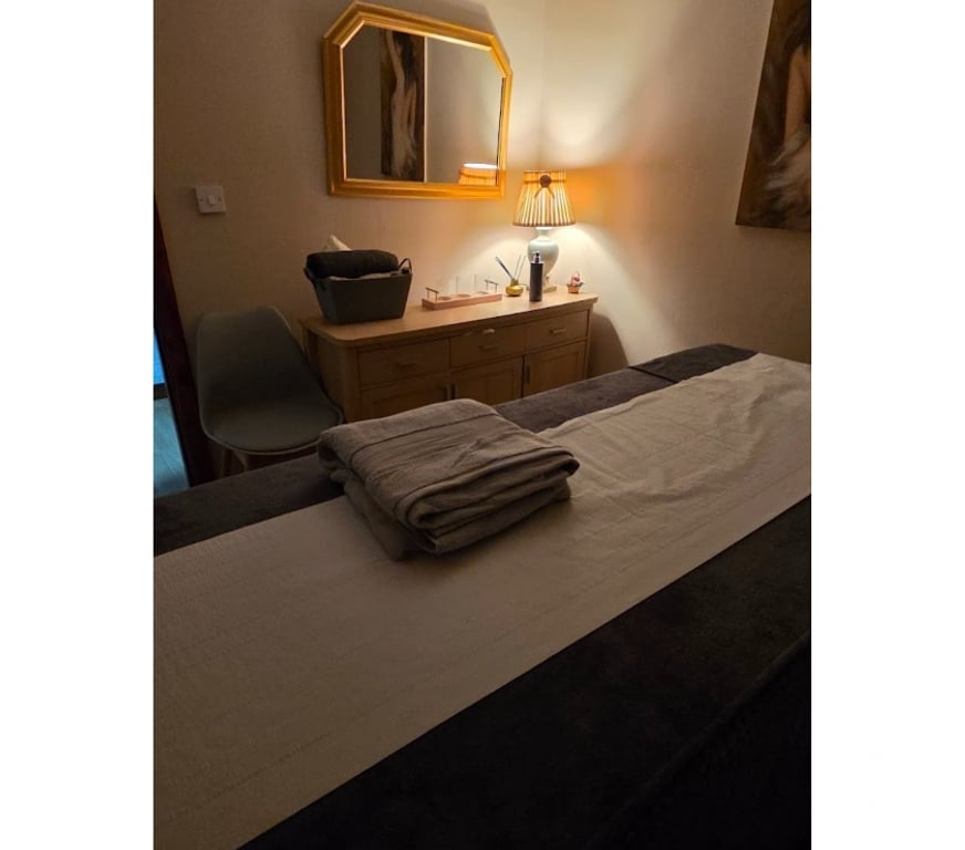 Full body massage Greater Manchester Tameside - Photos for DENTON MASSAGE RETREAT & SPA - massage in Manchester