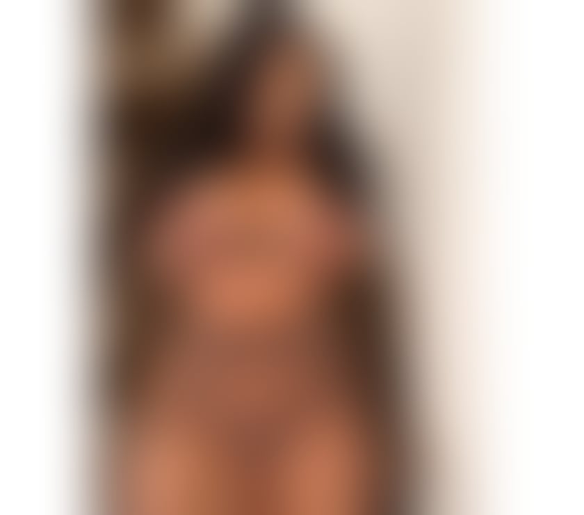 Escorts Cheshire East Crewe - Cheshire East - Photos for BRUNETTE WITH A BIG ASS 🍑😏