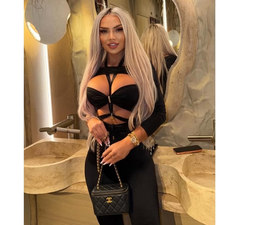 Escorts Merseyside Liverpool - Photos for The best now party girls now i n towne