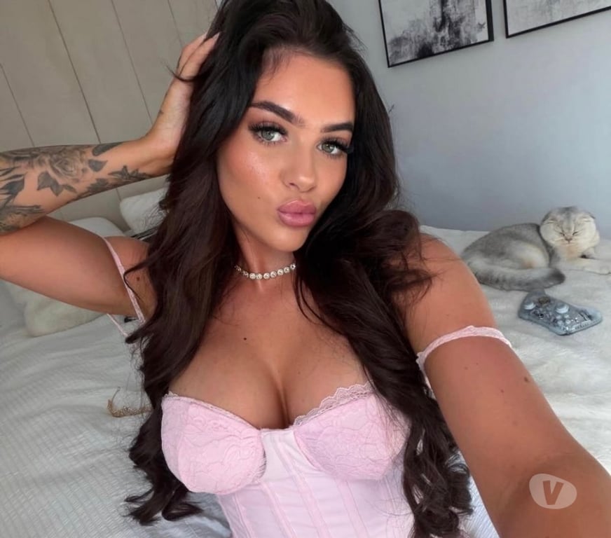 Escorts Hertfordshire Stevenage - Photos for Emily 🎀🍑HOT🍒Best services💯GENUINE🍑Party