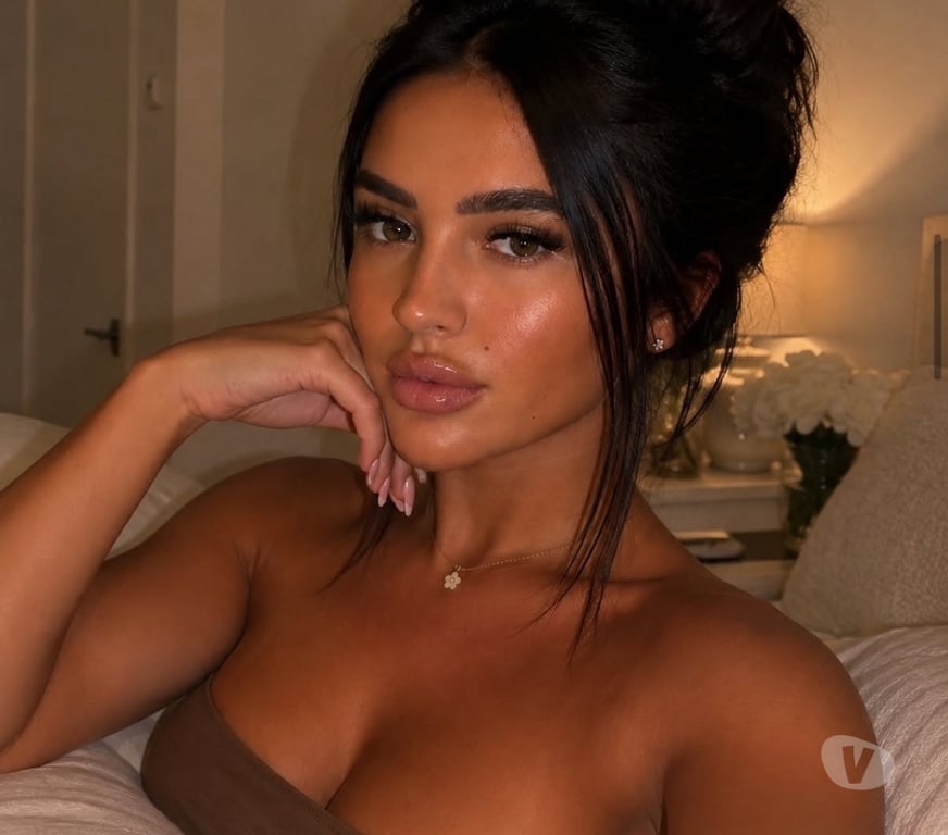 Escorts Hertfordshire Stevenage - Photos for Lisa✨New Busty Girl in Stevenage**British*Party