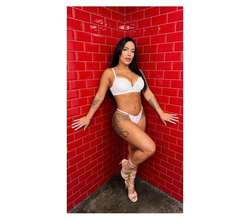 Escorts South East London Bromley - Photos for 💎 THE ULTIMATE CURVY GODDESS ✨ THICK & LUXE 🍑👑