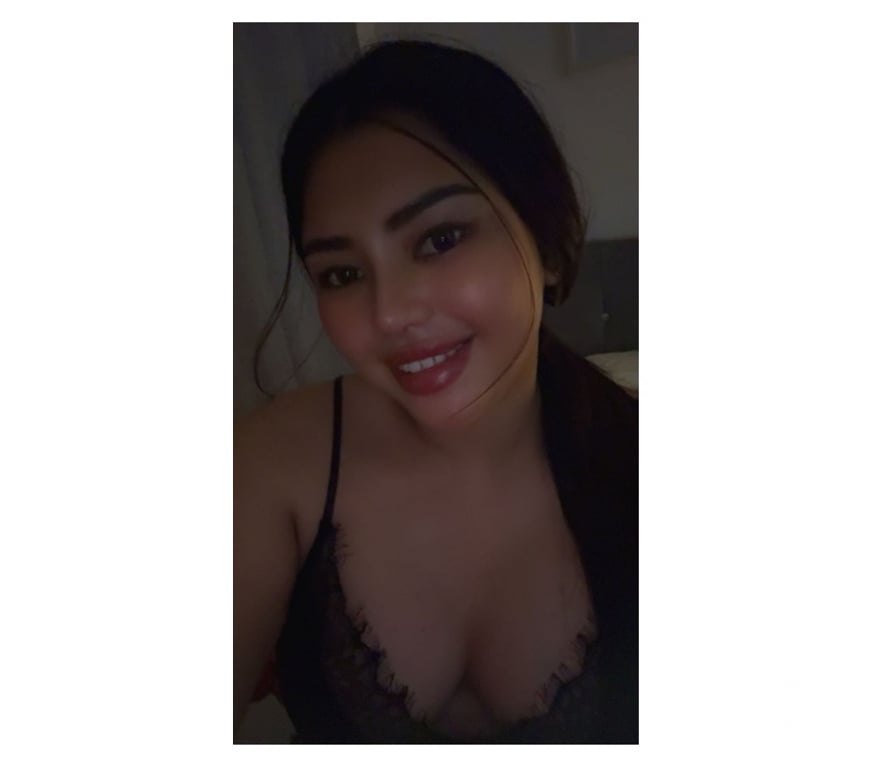 Escorts West Midlands Birmingham - Photos for Maya Chubby Thai Girl