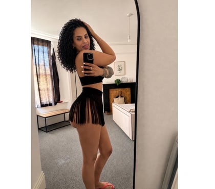 Photos for Black woman with a big butt 🇧🇷🔥