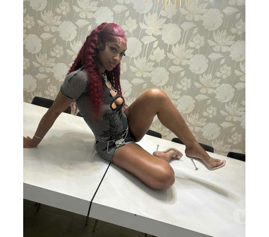 Escorts Surrey Epsom and Ewell - Photos for Kelly chocolate ebony Girl in Stratford