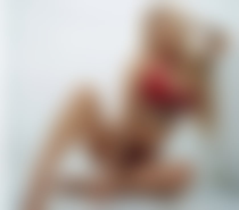  Escorts Oldham Town Centre Oldham - Photos for Leah new party Girl Real Pictures