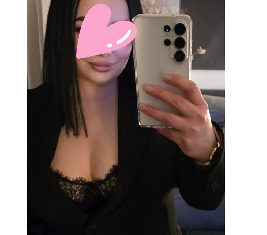 Escorts Surrey Guildford - Photos for HotOil Relaxation Massage in Guildford Please read the adv