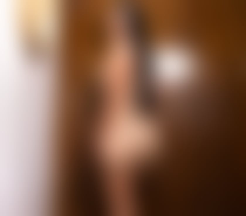 Latina 🍾Beauty Kendra 🍾