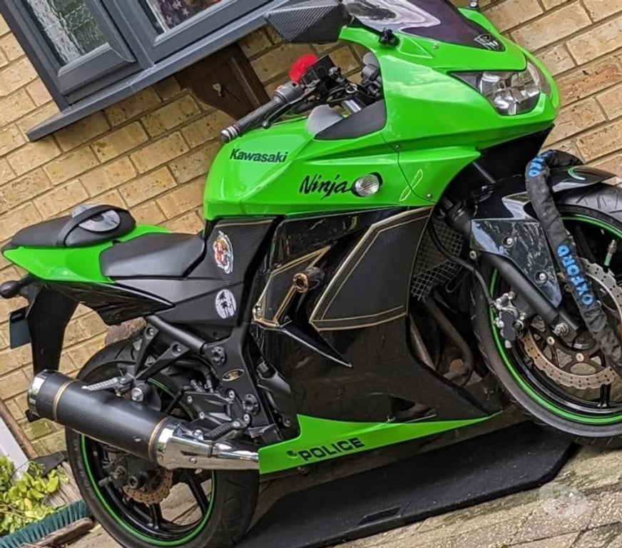 motorbike for sale South East London Bermondsey - South East London - Photos for Kawasaki NINJA 250R