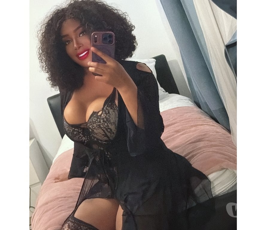 Escorts West Yorkshire Leeds - Photos for Sophie black Brazilian ,🇧🇷🥳girl party 🥳🥳🥳