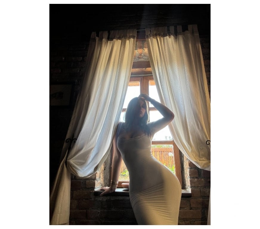 Escorts West London Acton Central Station - West London - Photos for Great Owo 🌊 Brazilian party girl