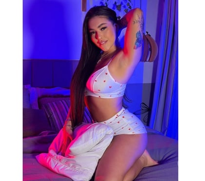 Photos for BRUNETTE BRAZILIAN 🫦🔥 SLOW KISSES