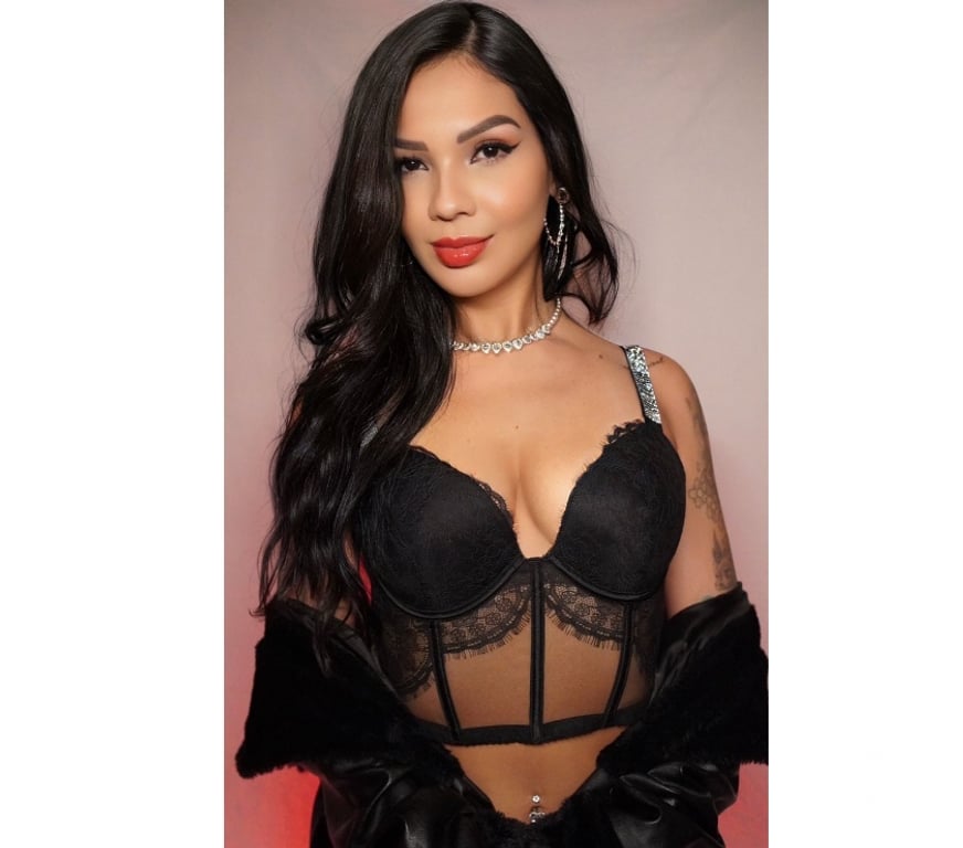 Escorts Peterborough Peterborough City Centre - Peterborough - Photos for Bella Brazilian 🇧🇷party girl ✨