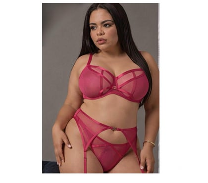 Escorts Colindale North West London - Photos for NINA BRAZILIAN 🦋🍯🍯🇧🇷🇮🇹❤️
