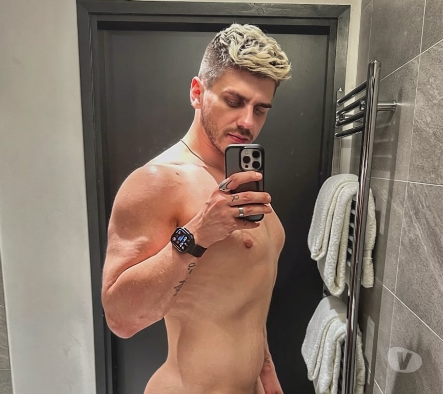  Gay massage West Yorkshire Leeds - Photos for 6ft, XL & confident northerner. Avl for In Outcalls😉