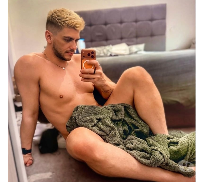  Gay massage Tyne and Wear Newcastle upon Tyne - Photos for Visiting - Newcastle CC - 27-30 June - Hung, Vers, Girth
