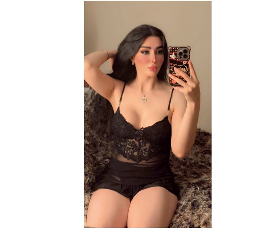 Trans Escorts Glasgow Glasgow City Centre - Glasgow - Photos for Ts Lili super hot and feminine 🫦