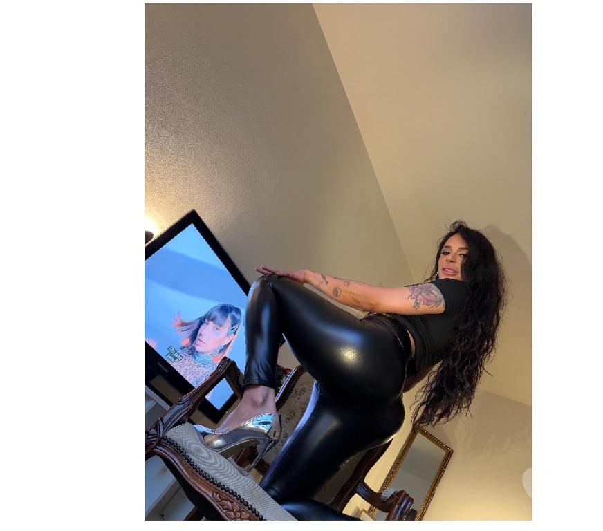 Trans Escorts South East London Croydon - Photos for PETIT CUTE ISLAND TRANS JUST ARRIVING TO LONDON (CROYDON)